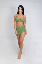 Carregar imagem no visualizador da galeria, pitaya swimwear Conjunto Biquíni e Saia de Praia Verde Militar
